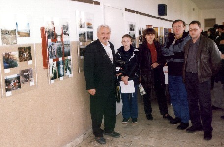Predstavnici naše škole na izložbi: Franjo Bartolić, Ivan Jagić, Nada i Stjepan Jagić i Vlado Halusek.